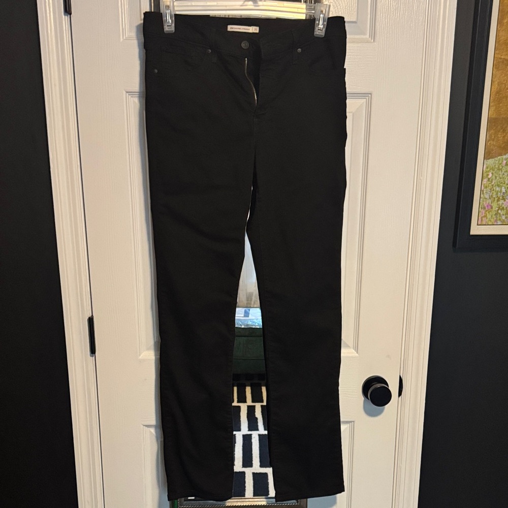 Levi’s 314 Shaping Straight Black Jeans